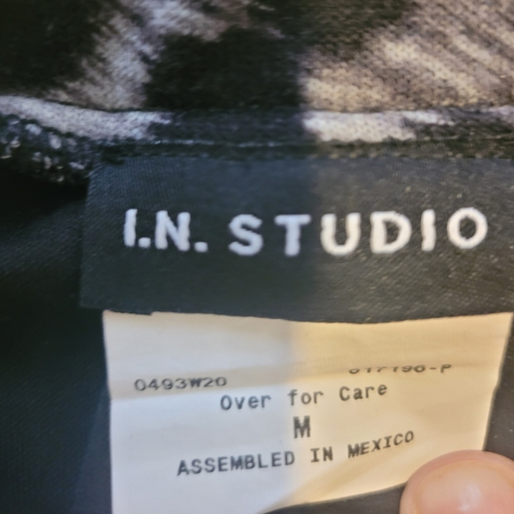 I.N. Studio Animal Print Skirt Medium - Picture 2 of 2